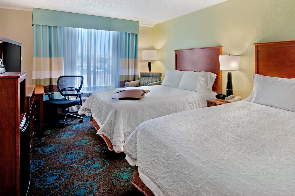 Room, Accessible, City View - Photo 4