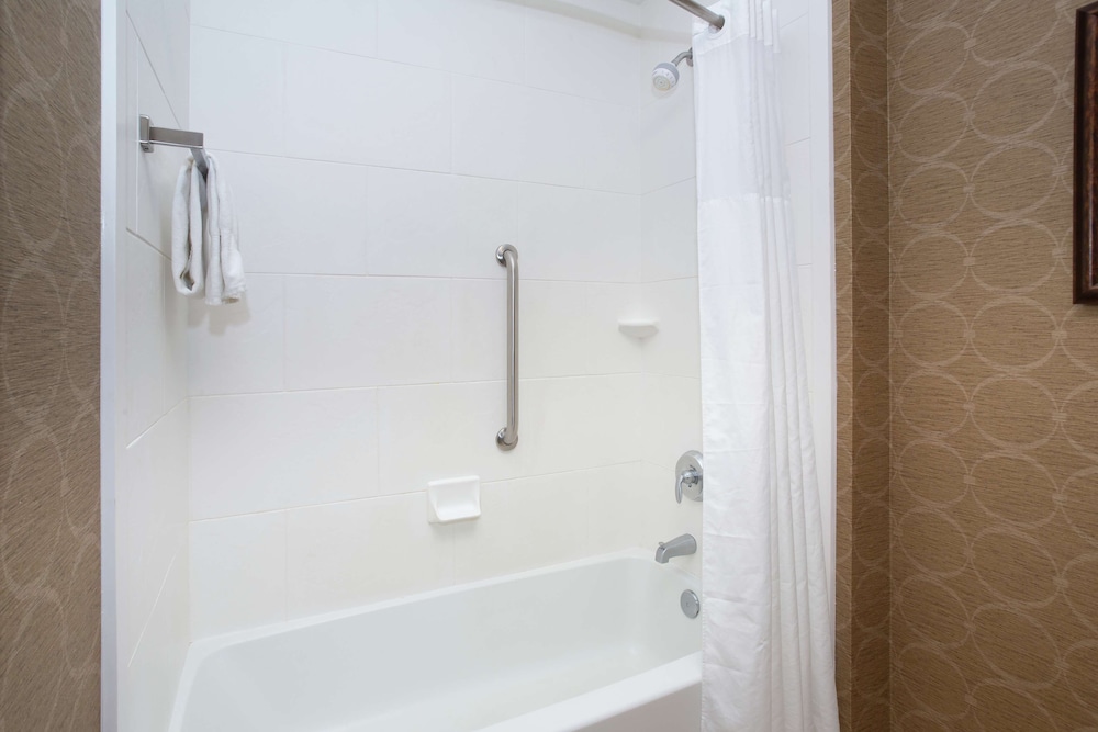 Hampton Inn & Suites by Hilton Mulvane at Kansas Star Casino, Photo 7