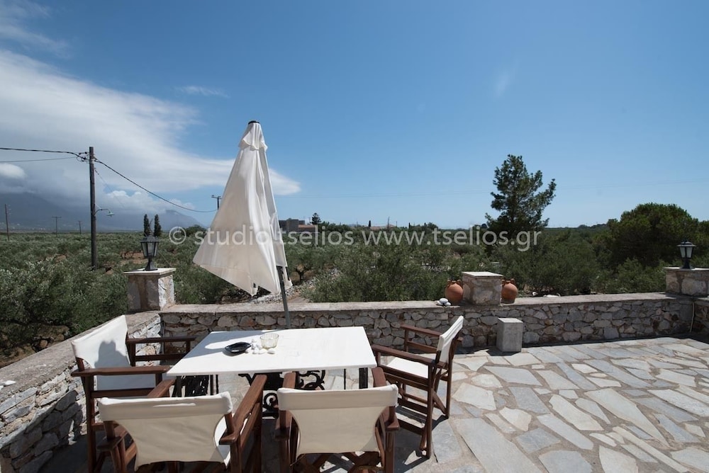 Traditional Apartment, City View (Liako) photo 2