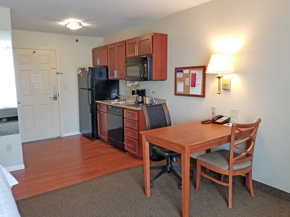 Studio Suite, 2 Queen Beds - Photo 3