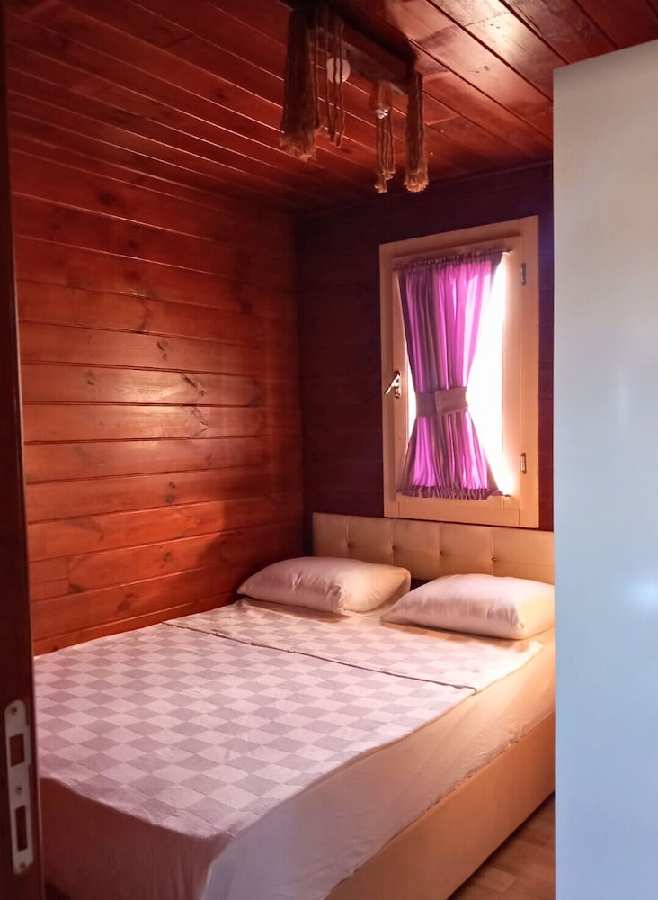 Deluxe Bungalow - Photo 6