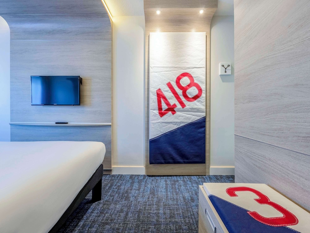 Standard Room, 1 Double Bed - Photo 4