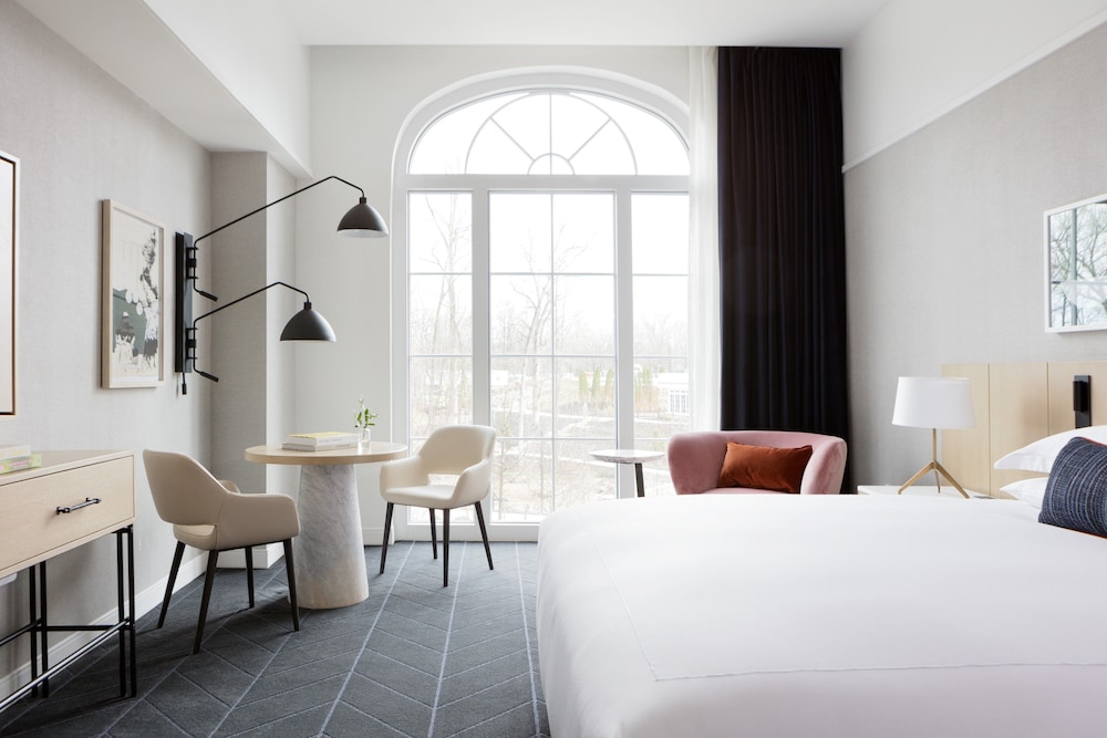 Room, 2 Queen Beds, Mobility Accessible (Mobility) - Photo 9