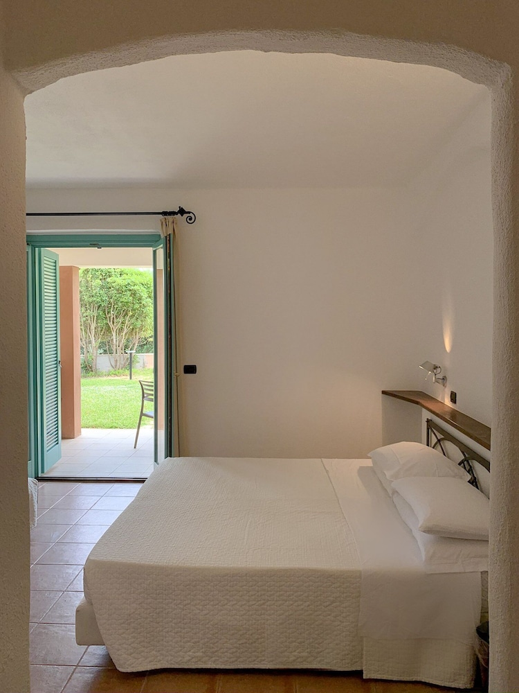 Classic Room, Garden View photo 3