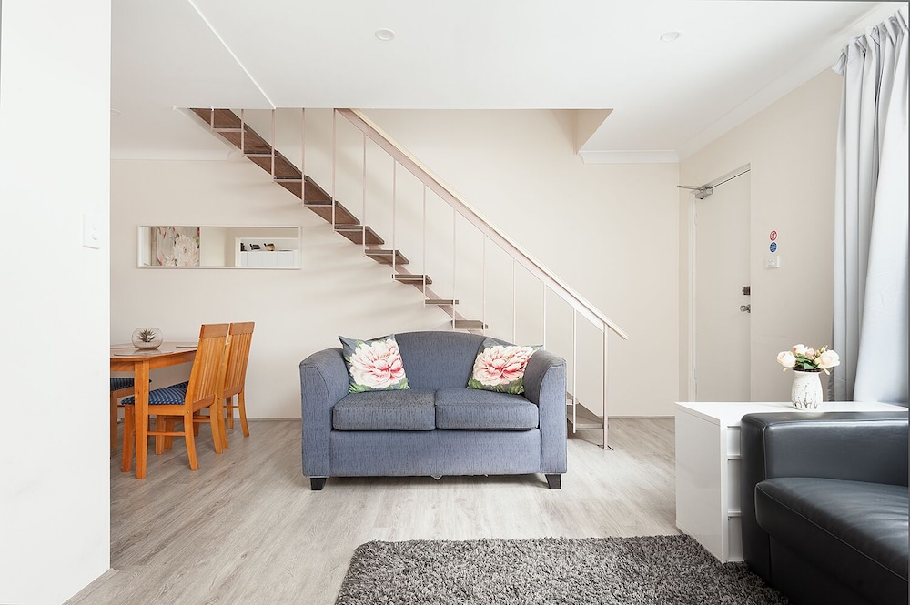Exclusive Townhome, 2 Bedrooms photo 1