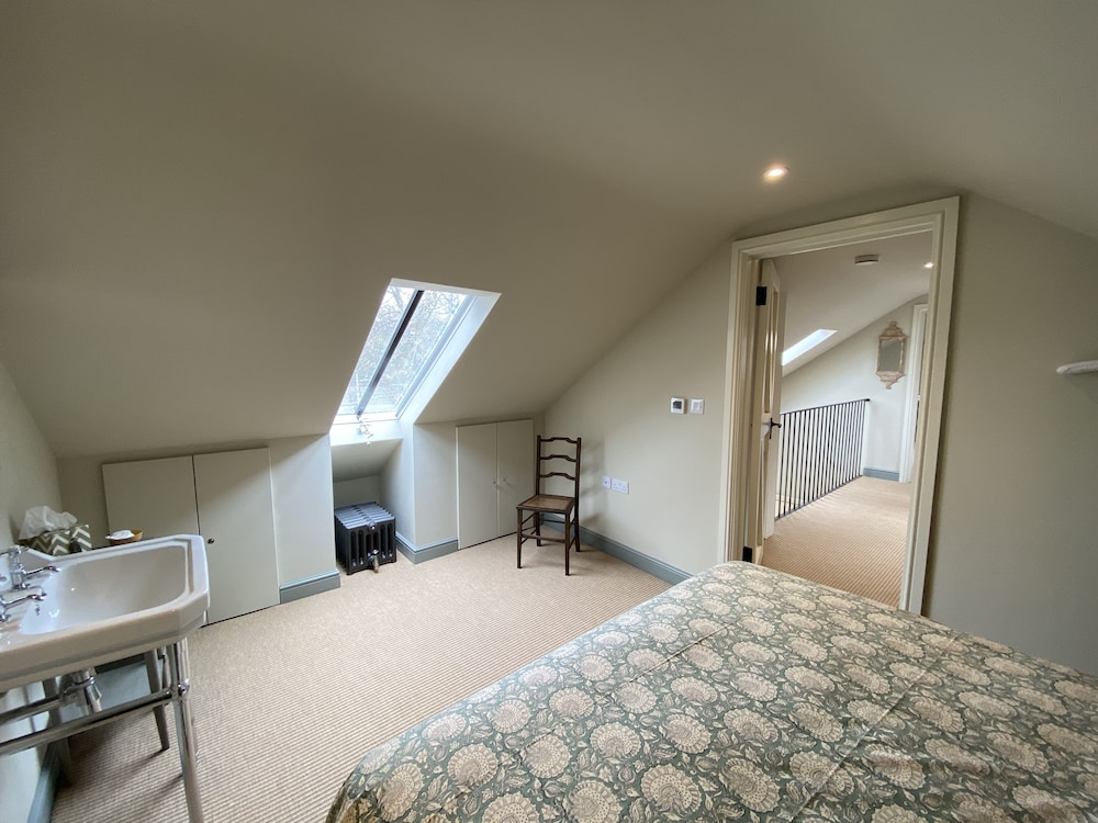 Rectory Farm Barn, Photo 18