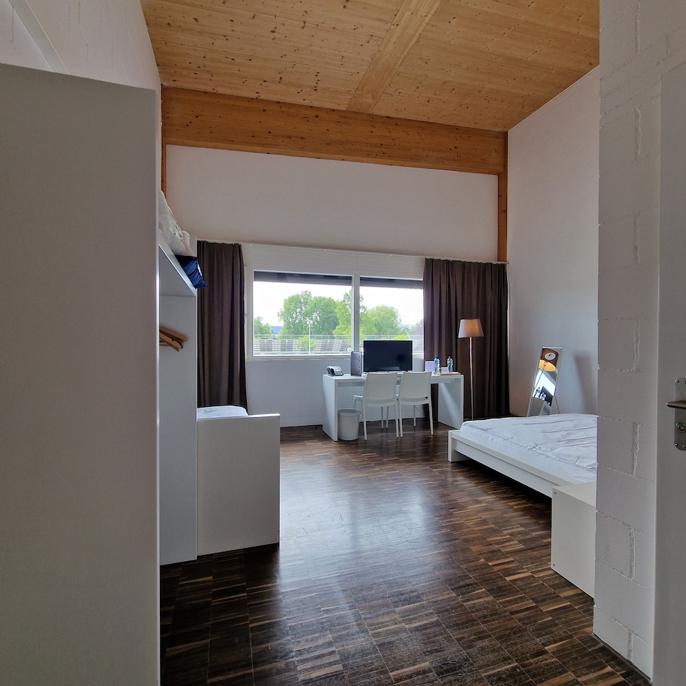 Basic Triple Room photo 1