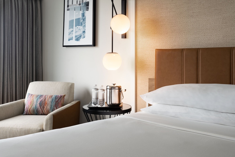 Superior Room, 1 King Bed, Bay View - Photo 2