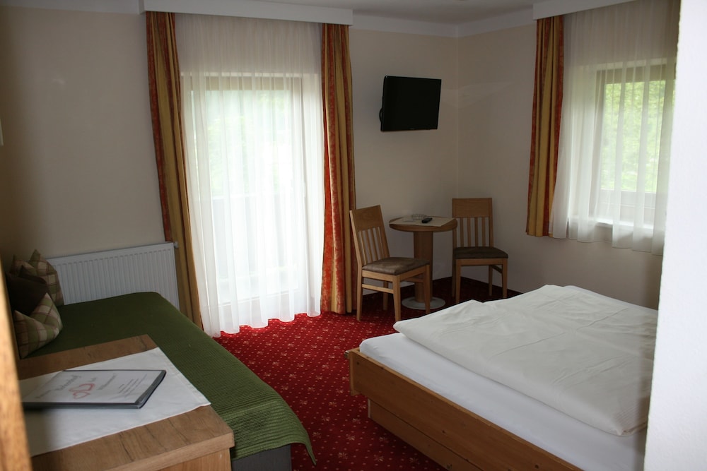 Triple Room, Balcony (Kolmspitze) photo 3