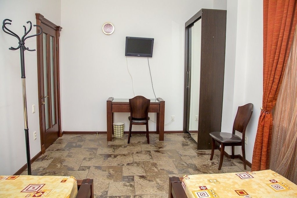 Standard Quadruple Room, 2 Bedrooms (Cottage #4) photo 1