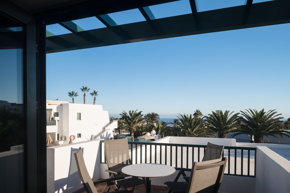 Apartment, 2 Bedrooms, Sea View