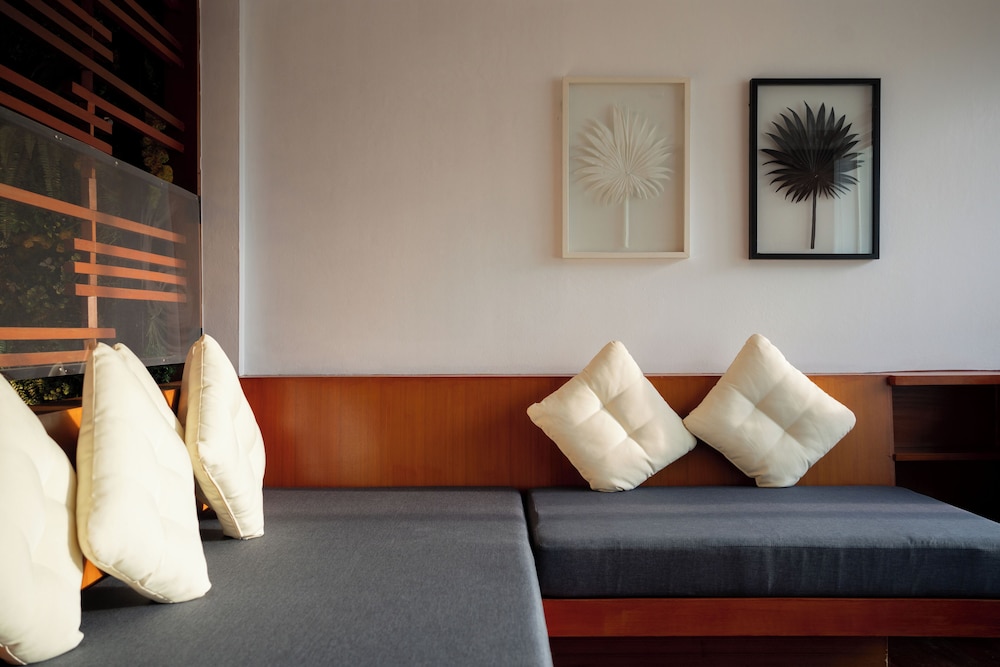 Pool Villa With Loft - Free Daily Minibar - Photo 6