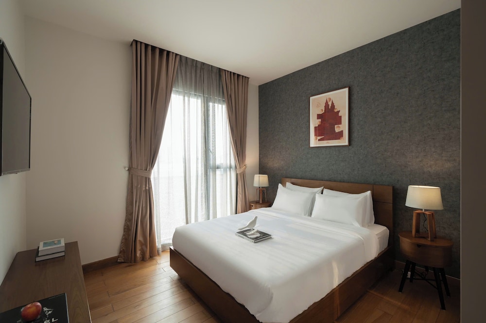 Deluxe Apartment, 3 Bedrooms, Balcony, City View
