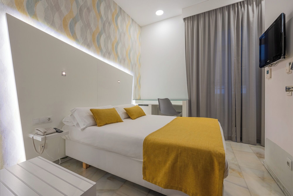 Habitación Doble Básica (Sin Vistas Con Cama Matrimonio)