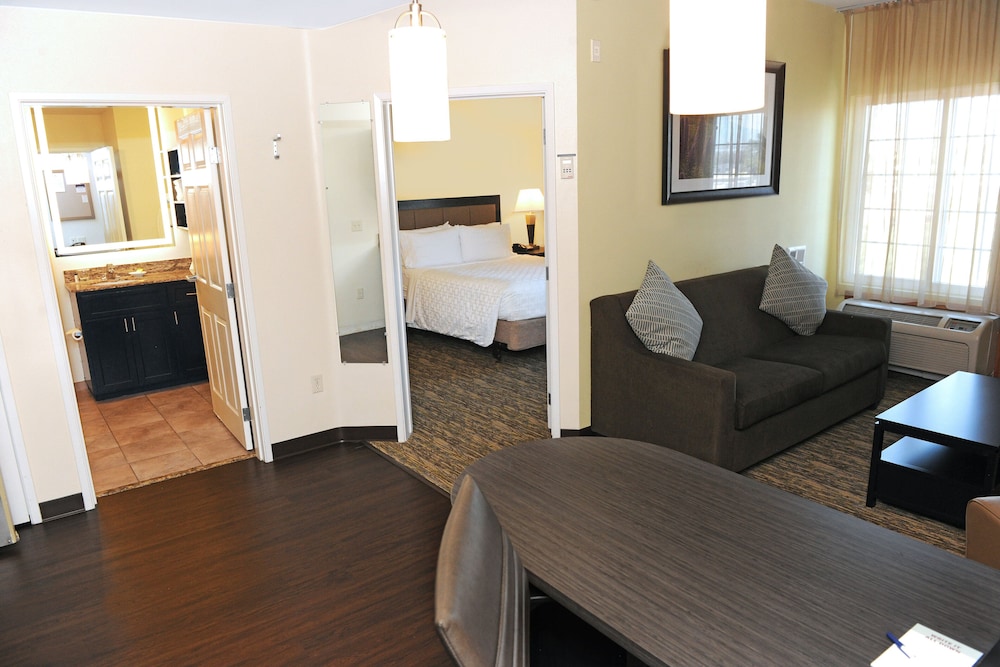 Suite, 1 Bedroom (1 Queen Bed) - Photo 5