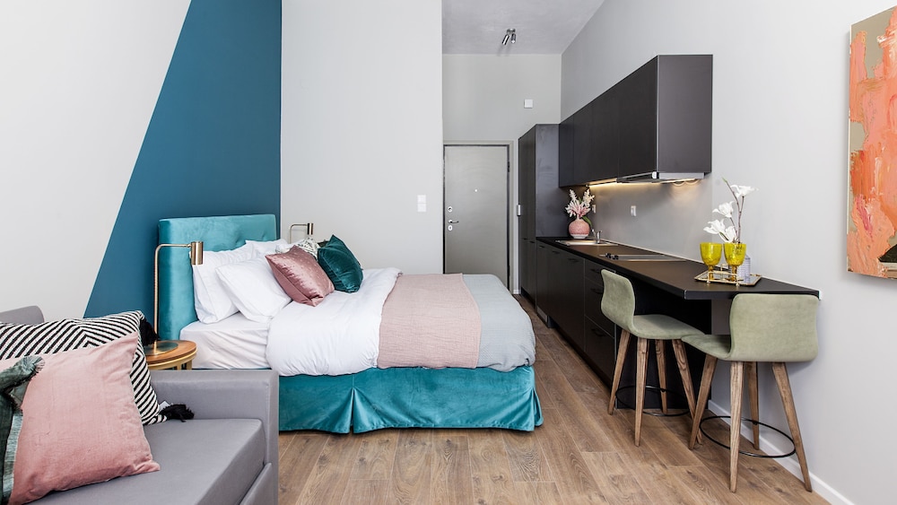 Romantic Studio Suite, 1 Queen Bed with Sofa bed, Accessible, Kitchen