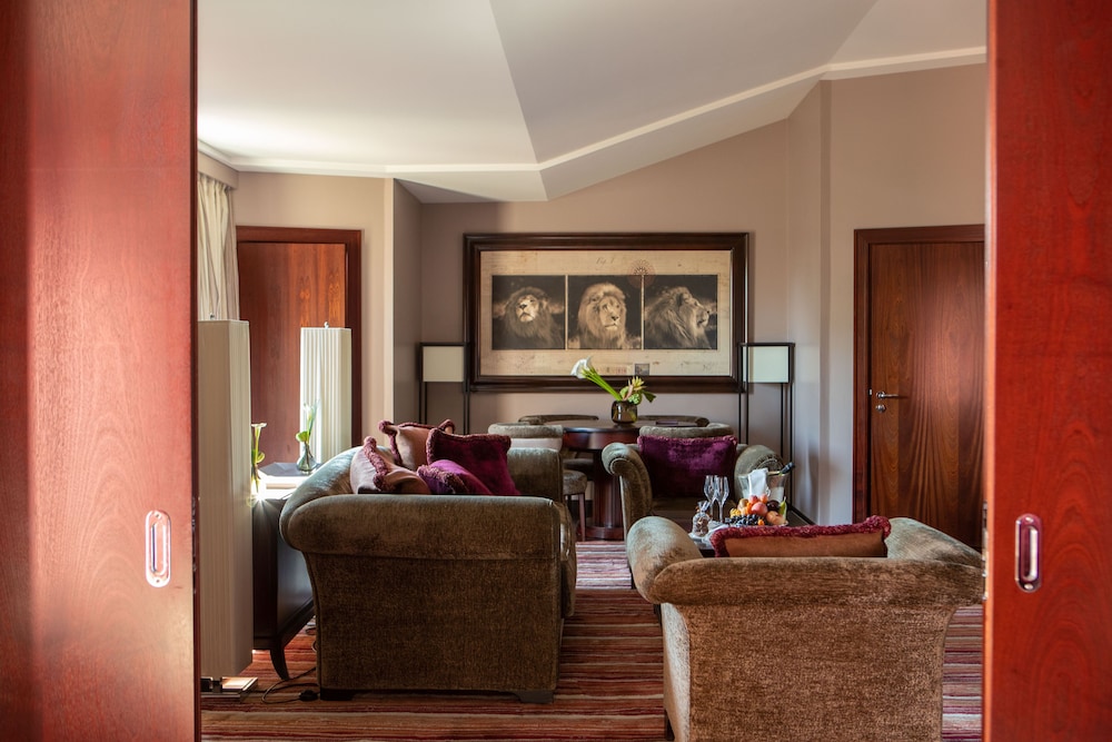 Deluxe Suite, 1 King Bed (Papyrus) - Photo 1