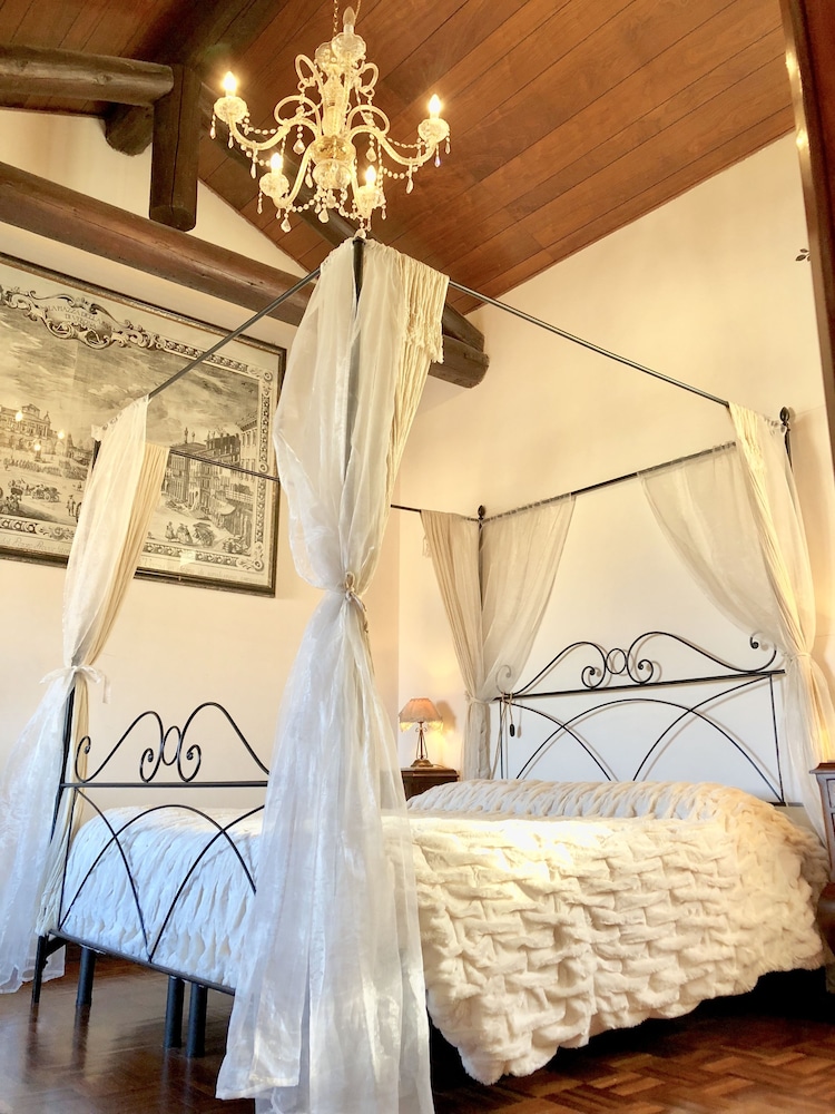Junior Suite, City View
