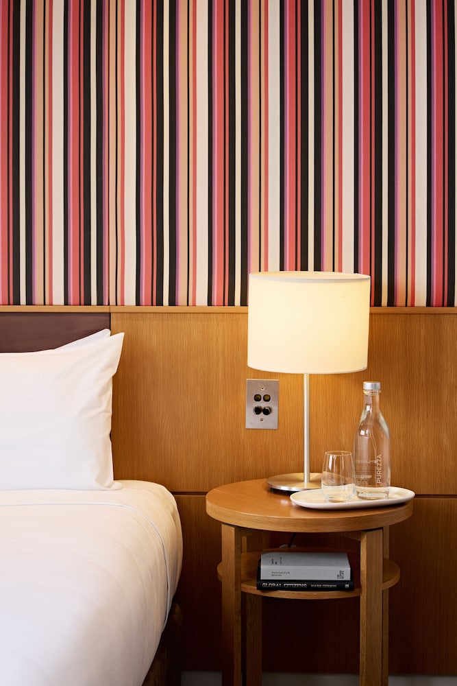 Harbourview King Suite
