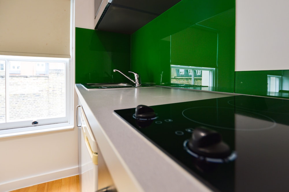 Top Floor Studio Apartment photo 2