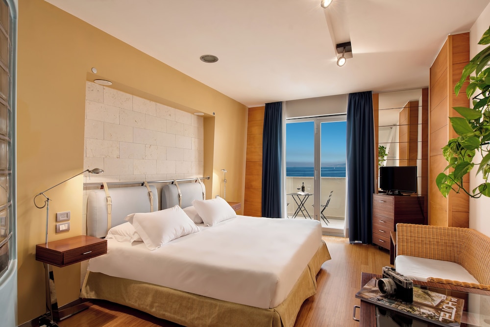 Standard Room - Photo 1
