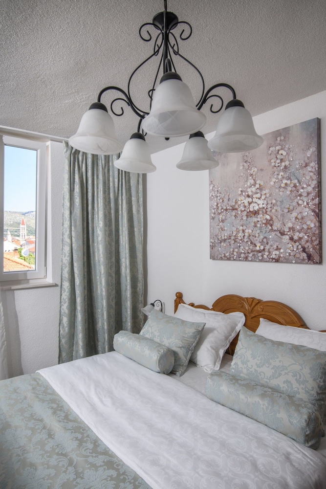 Traditional Double Room, 1 King Bed