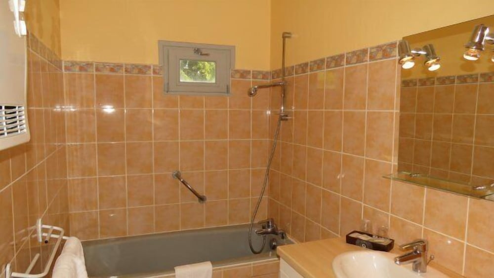 Comfort Room photo 3