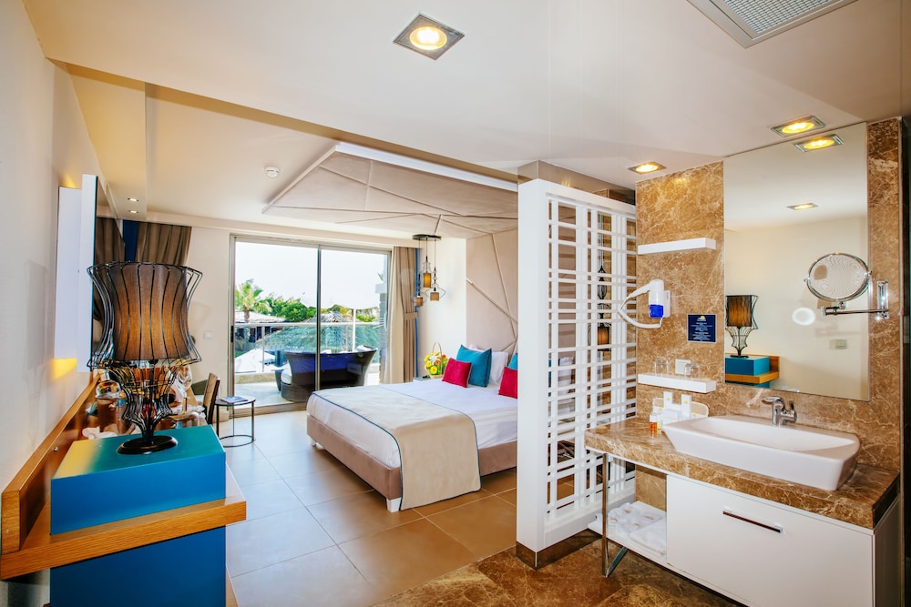 Lake House Room photo 1