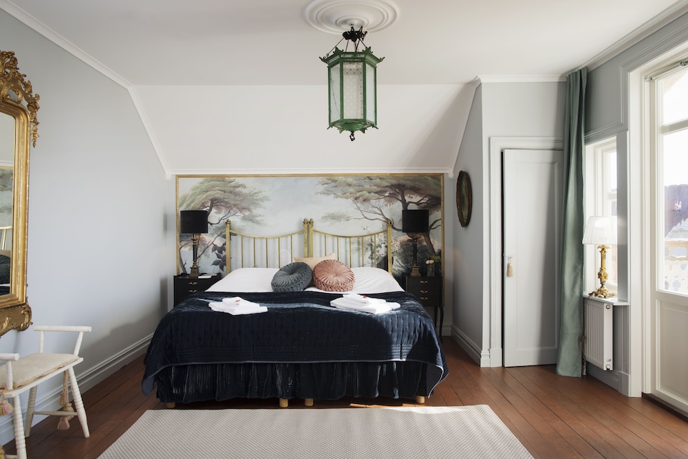 Mini Suite