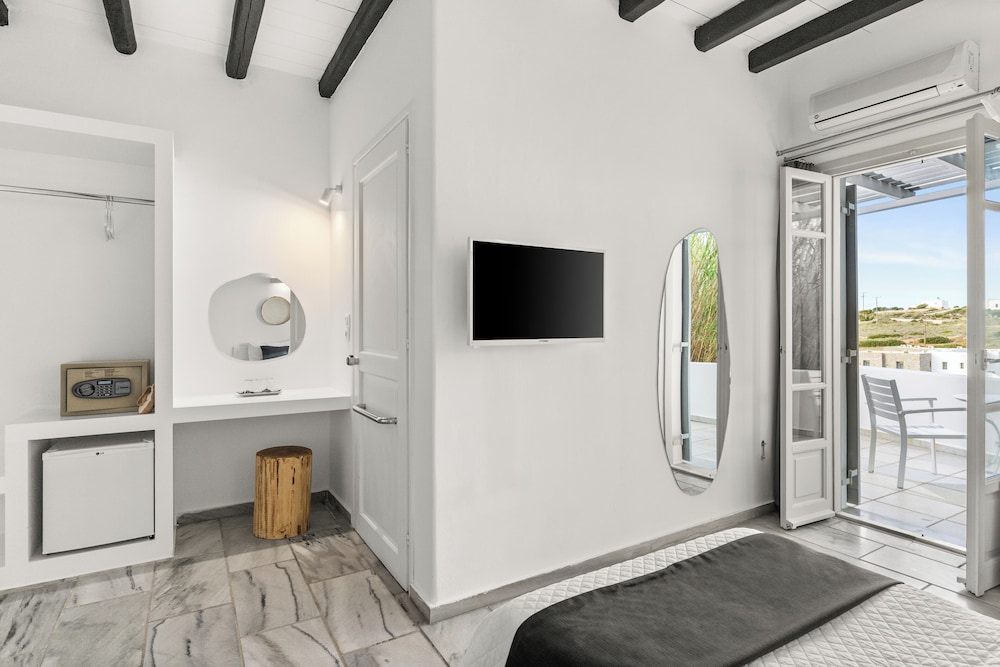 Twin or Double Room Disability Access with Inland View