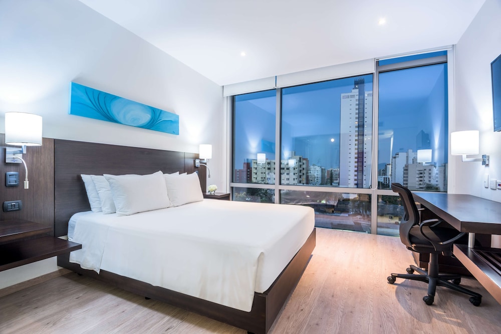 Junior Suite (Extra Bed 2 adults + 1 child) - Photo 3