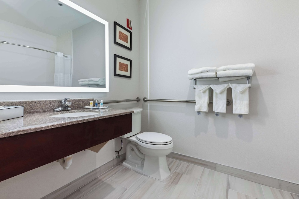 Suite, Multiple Beds, Accessible, Non Smoking - Photo 6
