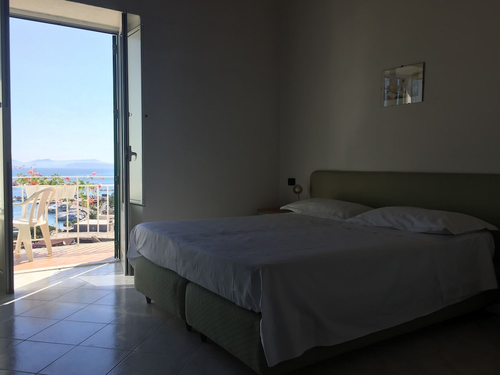 Superior Double Room, Sea View photo 2