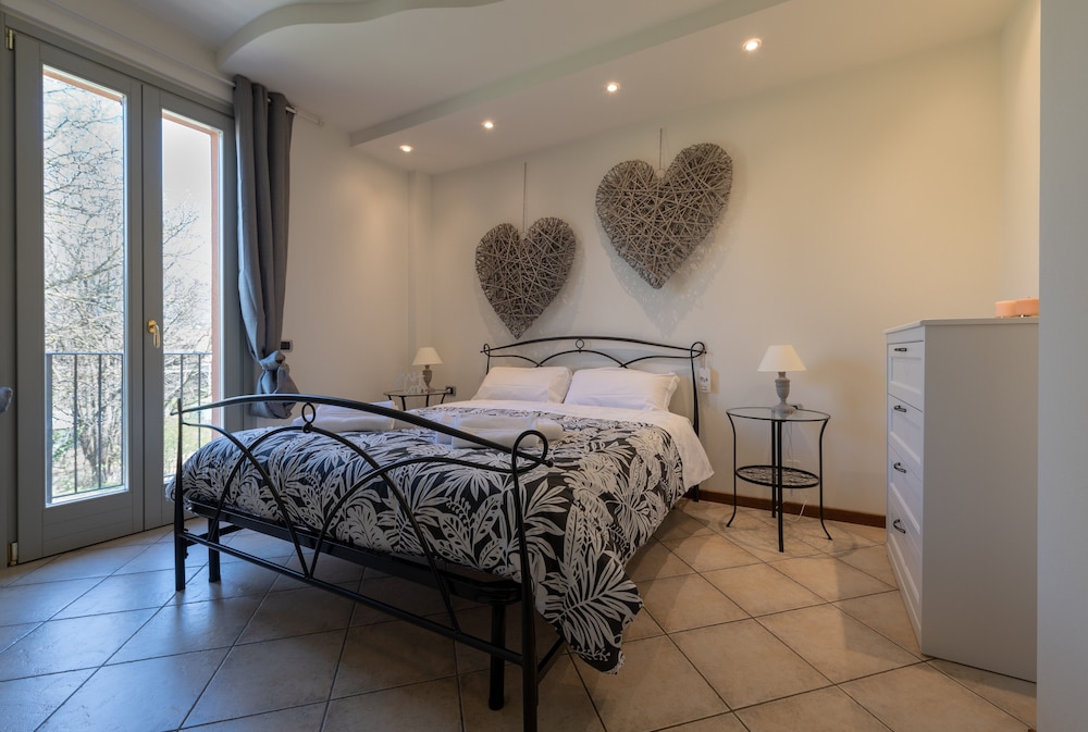 Comfort Apartment, 1 Bedroom, Kitchen, Park View (Ponente)