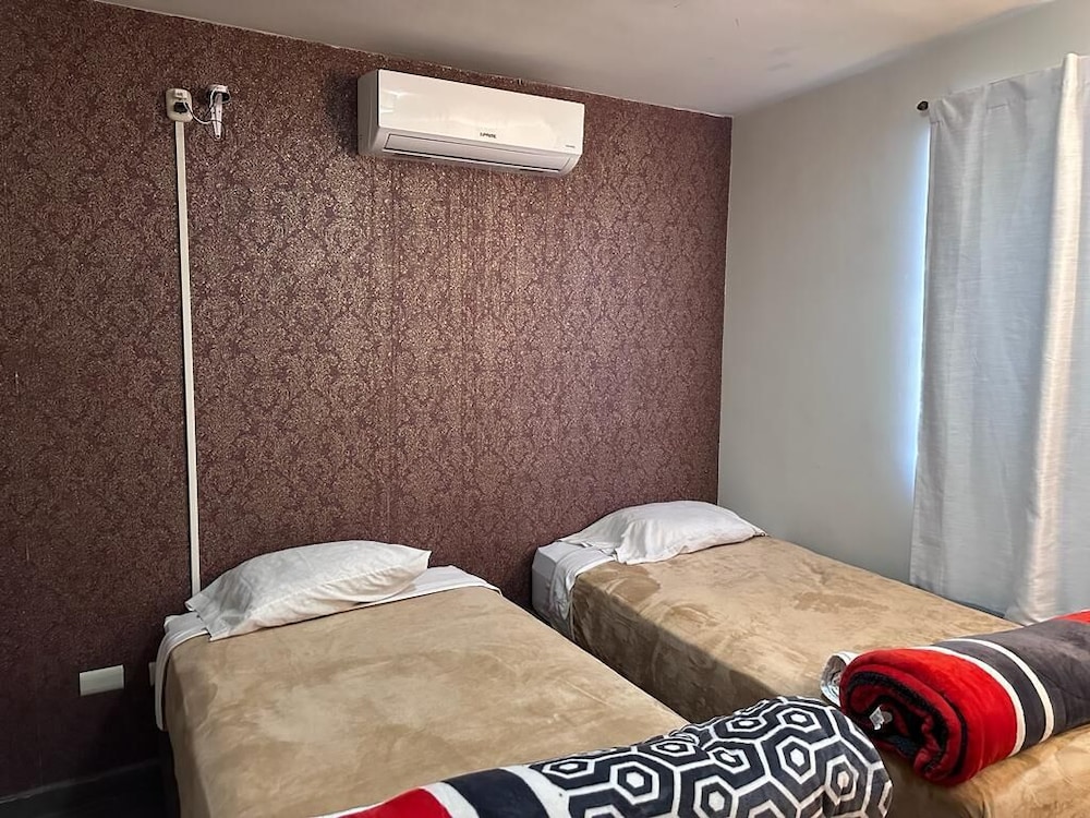 Business House, 1 Bedroom, Non Smoking, Refrigerator & Microwave