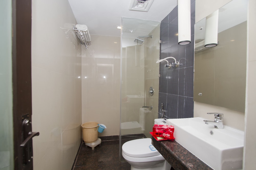 Standard Double Or Twin Room, 1 Bedroom, Private Bathroom photo 2