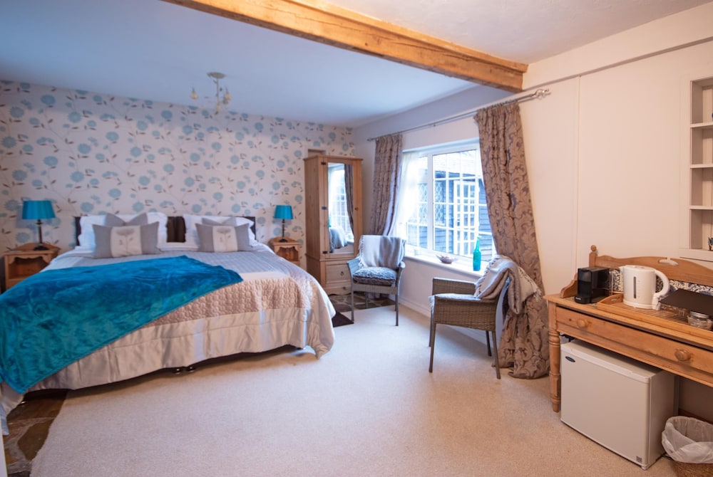 Superior Double Room, Ensuite, Garden View (Super) photo 2