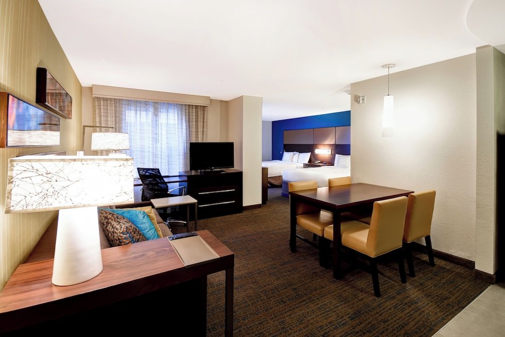 Studio, Multiple Beds (Hearing Accessible)