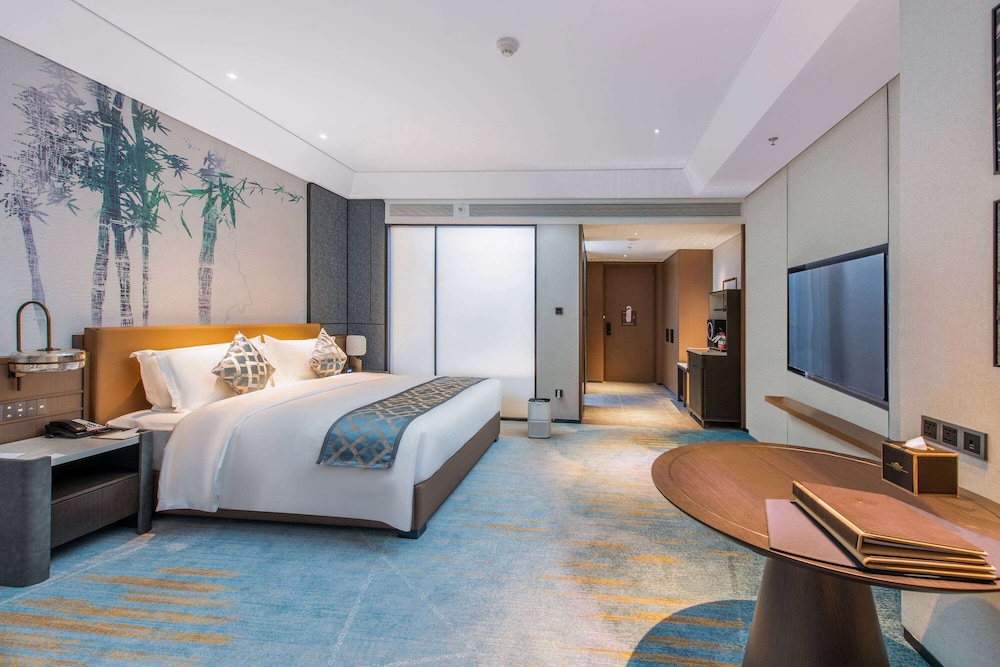 Executive Room, 1 King Bed, Non Smoking photo 1