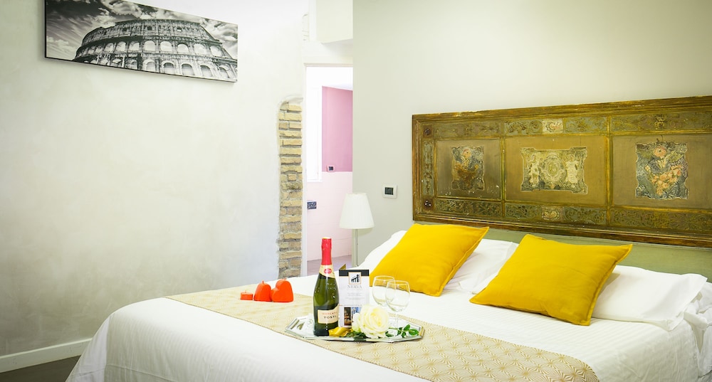Deluxe Double Room, 1 Queen Bed photo 2