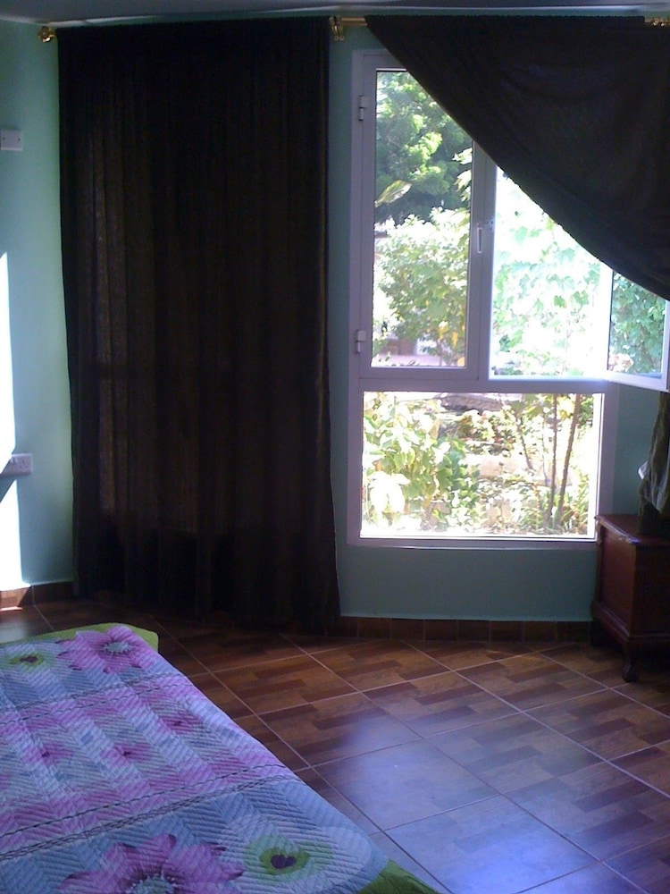 Double Room (Green) photo 1