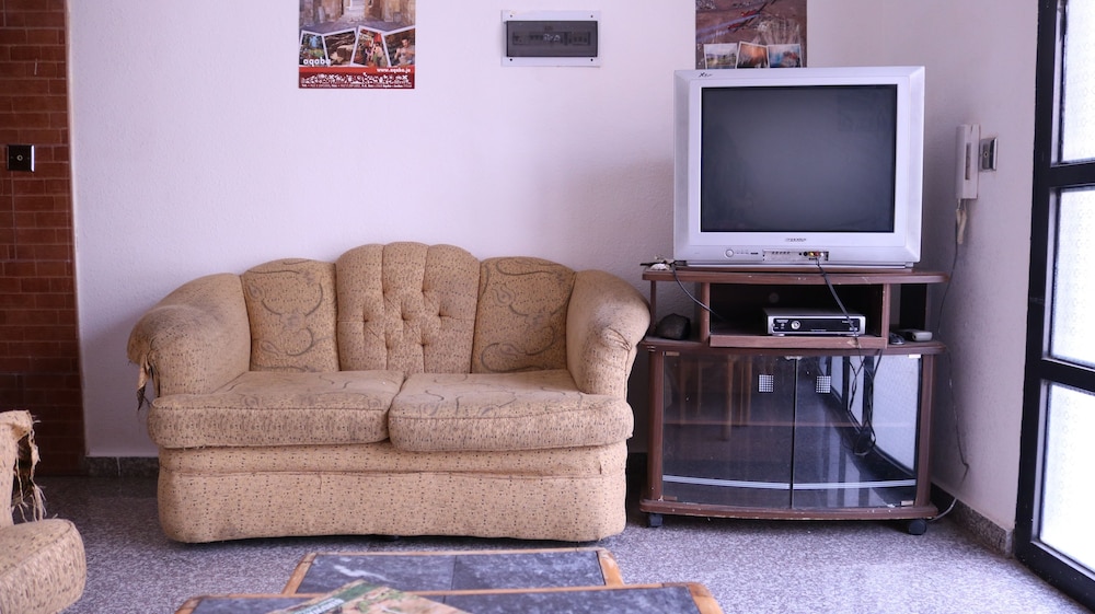 Standard Single Room, 2 Twin Beds, Mountain View photo 3