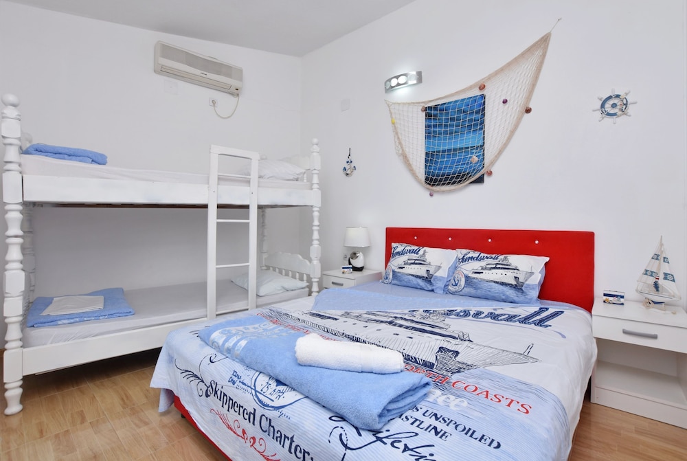 Apartment (A2)