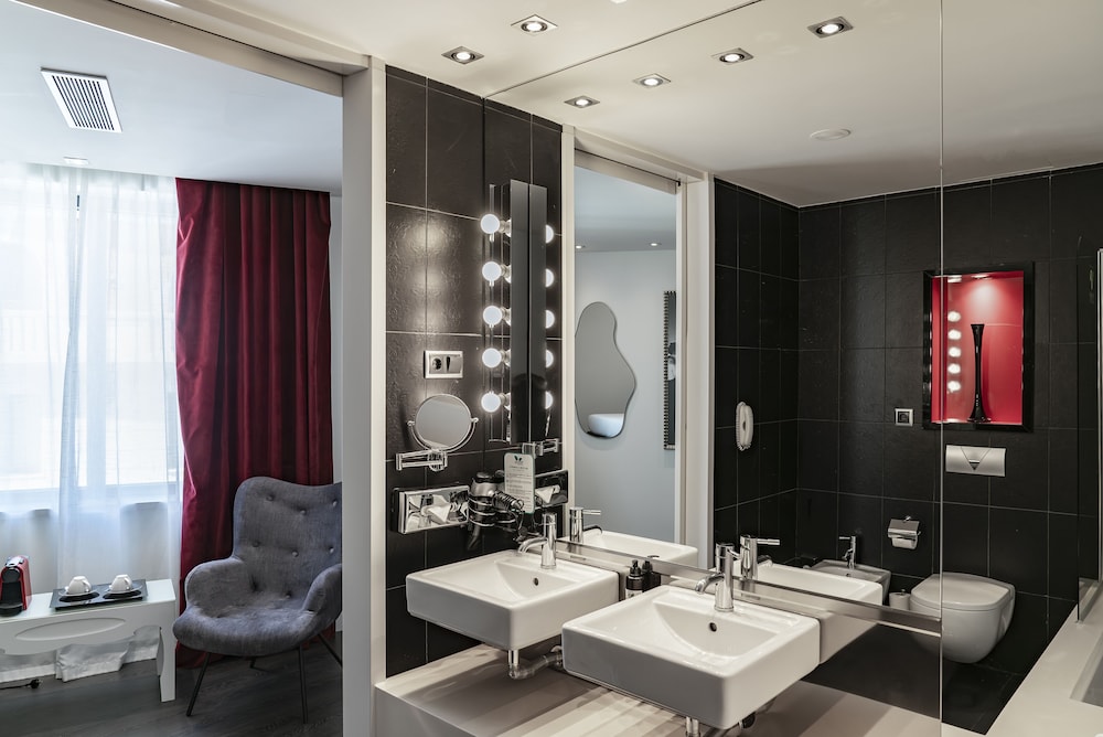 Superior Room (Single Use)