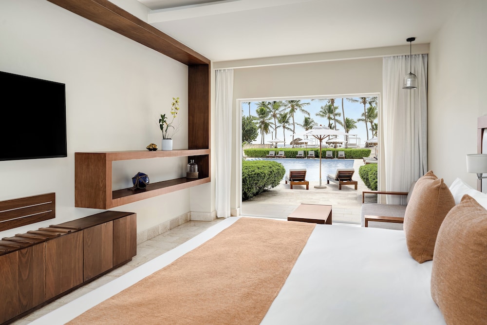 Sun Club Junior Suite Pool Access Ocean View- Adults Only