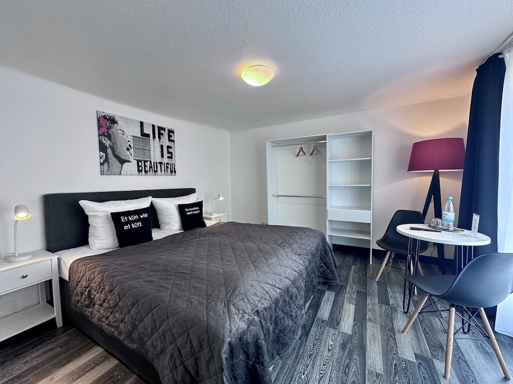 Double Room Large - Photo 1