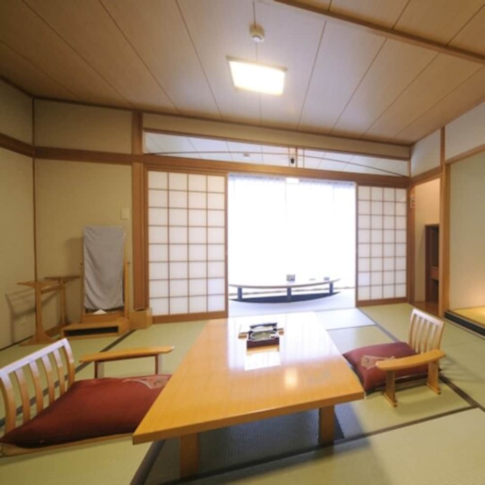 Japanese Style Standard Room, Mountain View photo 2