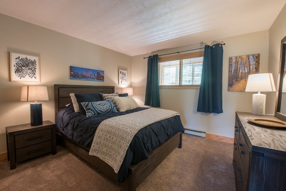 Condo, 3 Bedrooms photo 1