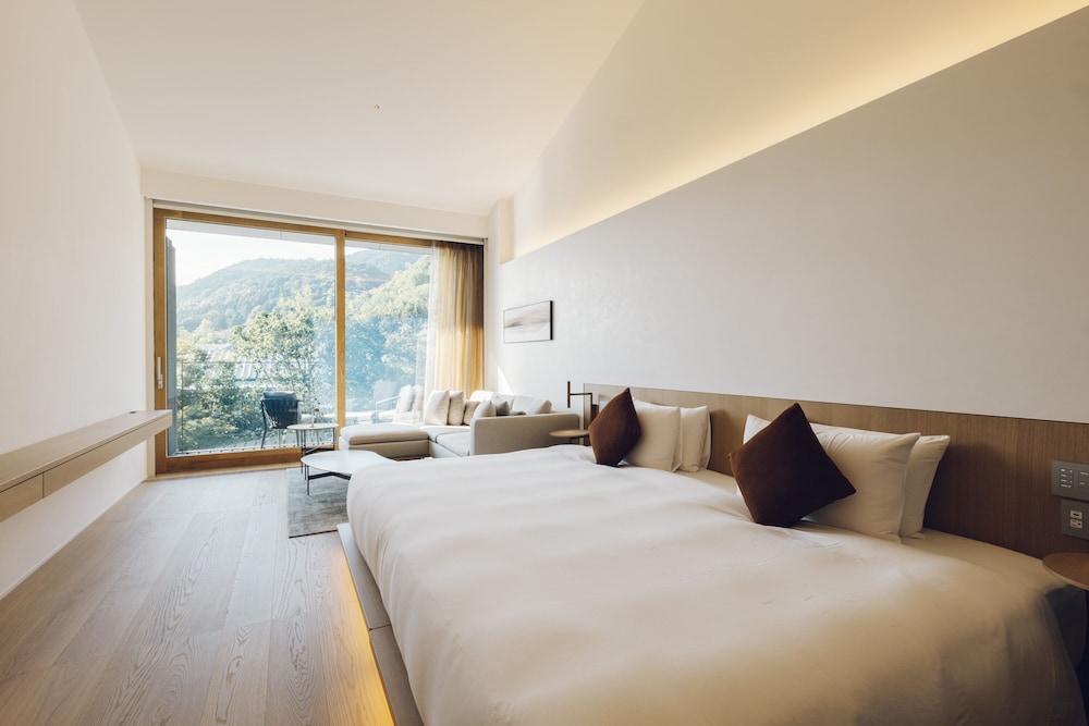 Twin Room, Balcony, Mountain View - Photo 7