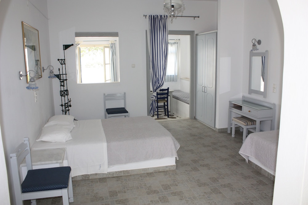 Two-Bedroom Apartment with Sea View (Max 5pax)